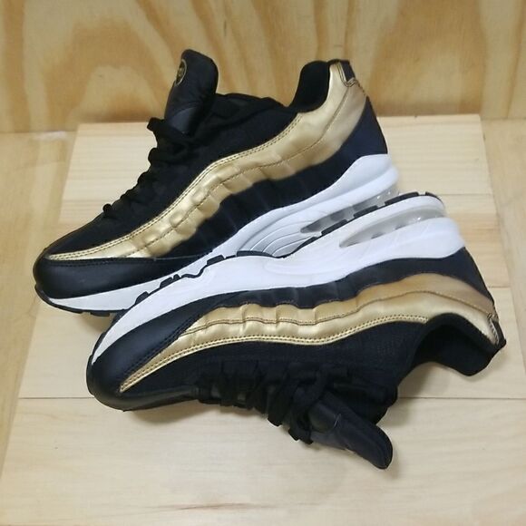 Nike Air Max 95 GS OG Black Metallic Gold Mens 7, Wmn's 8.5 - Picture 3 of 10